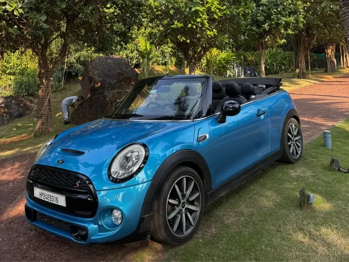 MINI Cooper Blue Sky model reference; current rental-unit photographs available on request