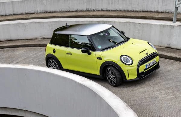 MINI Cooper Zesty model reference; current rental-unit photographs available on request