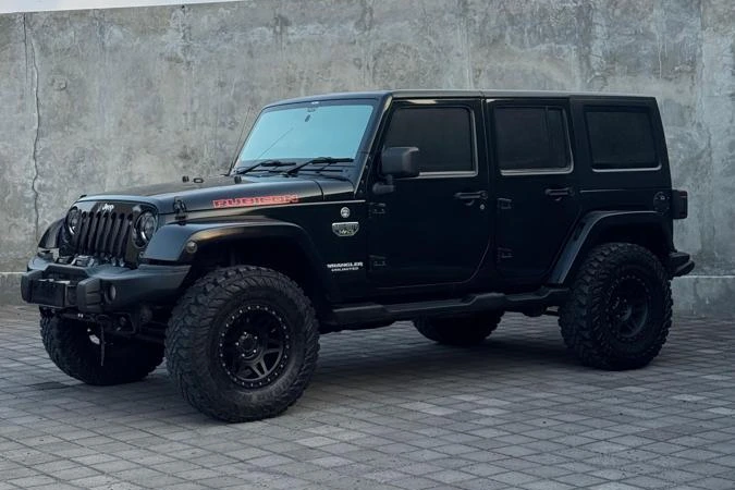 Jeep Rubicon Black model reference; current rental-unit photographs available on request
